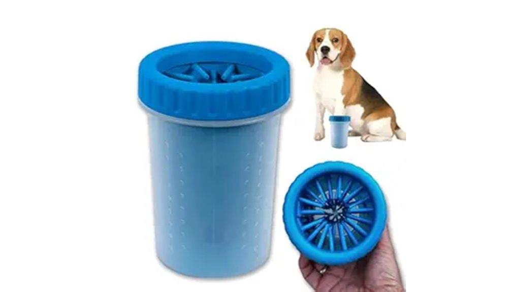 portable paw cleaning device
